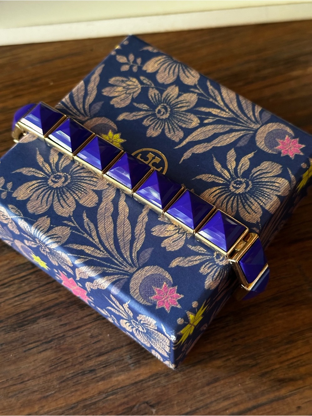 Henri Bendel matching Gold and Blue Earrings & Bracelet - Picture 3 of 15